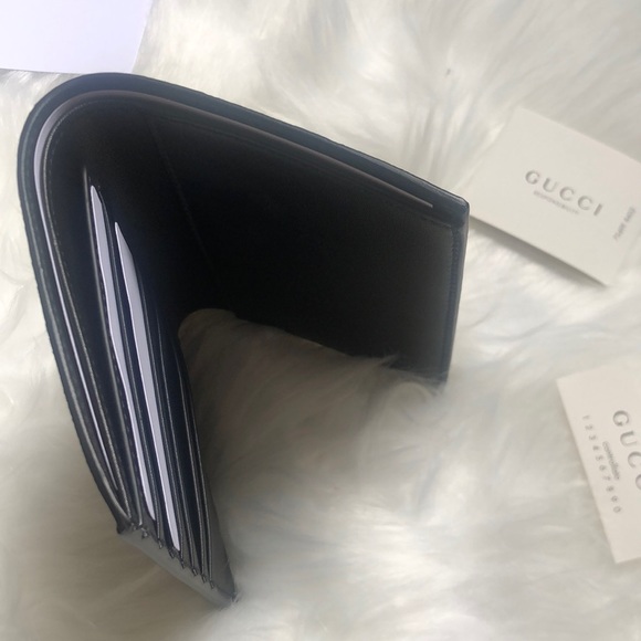 🆕 Gucci Passport Holder Black Leather ✈️🏝🏙 - Picture 8 of 13